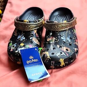 NWT Harry Potter Crocs Size J4